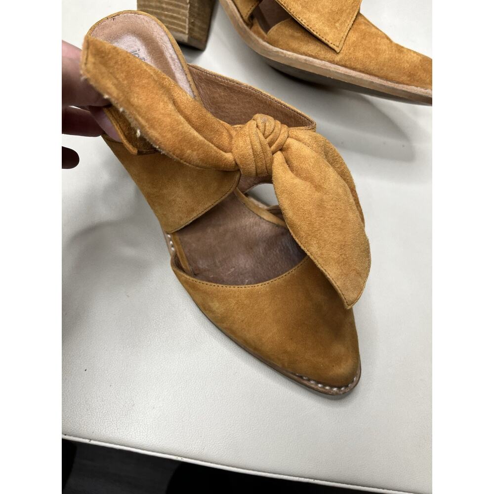 Jeffrey Campbell Cyrus Suede Bow Top Mules Size 9 Mustard Yellow - Picture 5 of 15